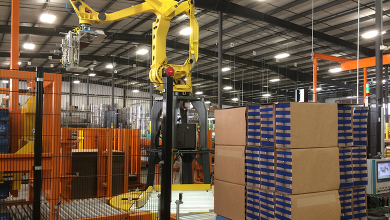 palletizing of boxes by a robot